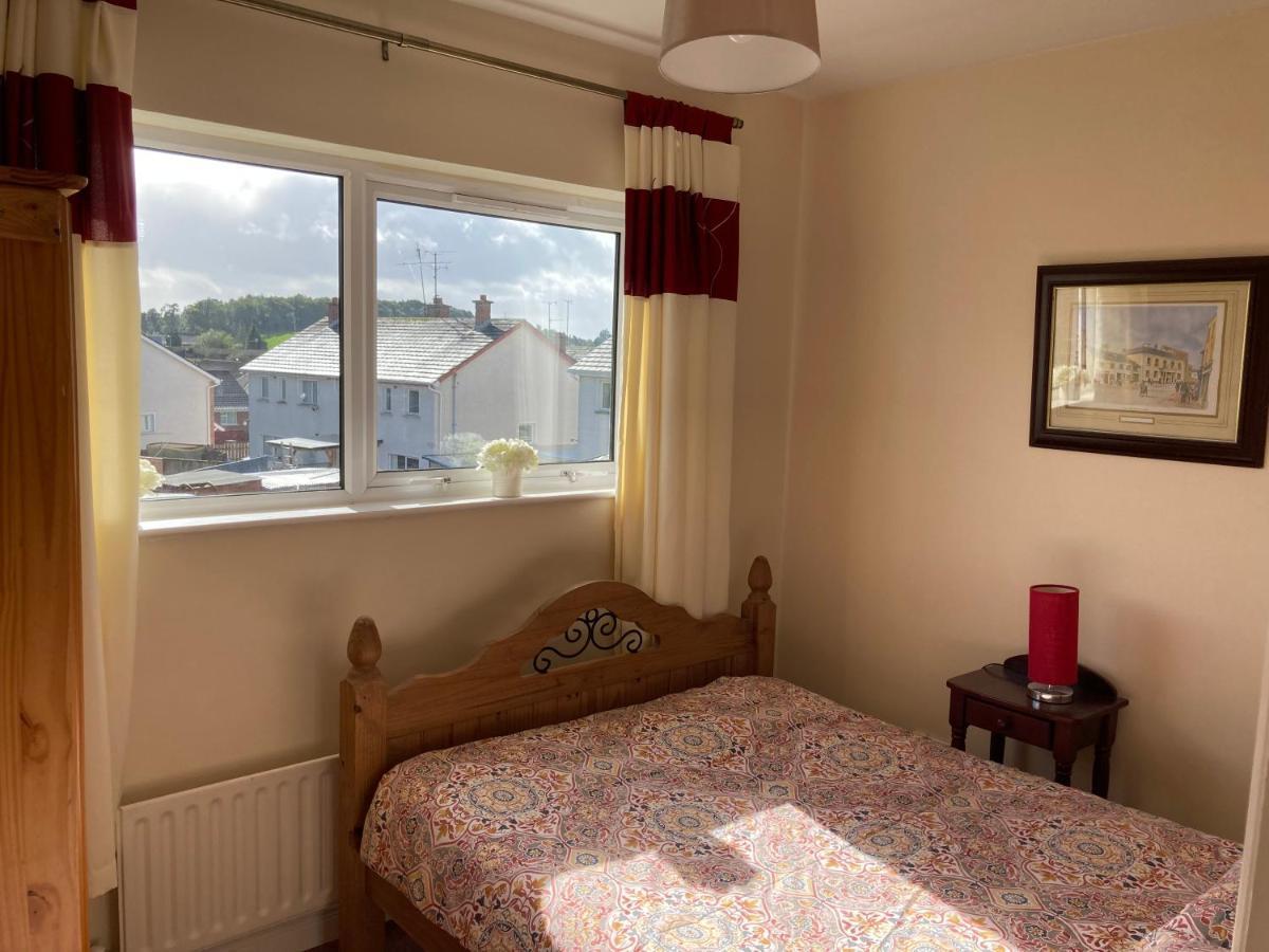 Enniskillen House 外观 照片